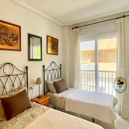 Apartment Lmha24, De Frente Marino, 2 Bedroom, 1 Bathroom With Pool View